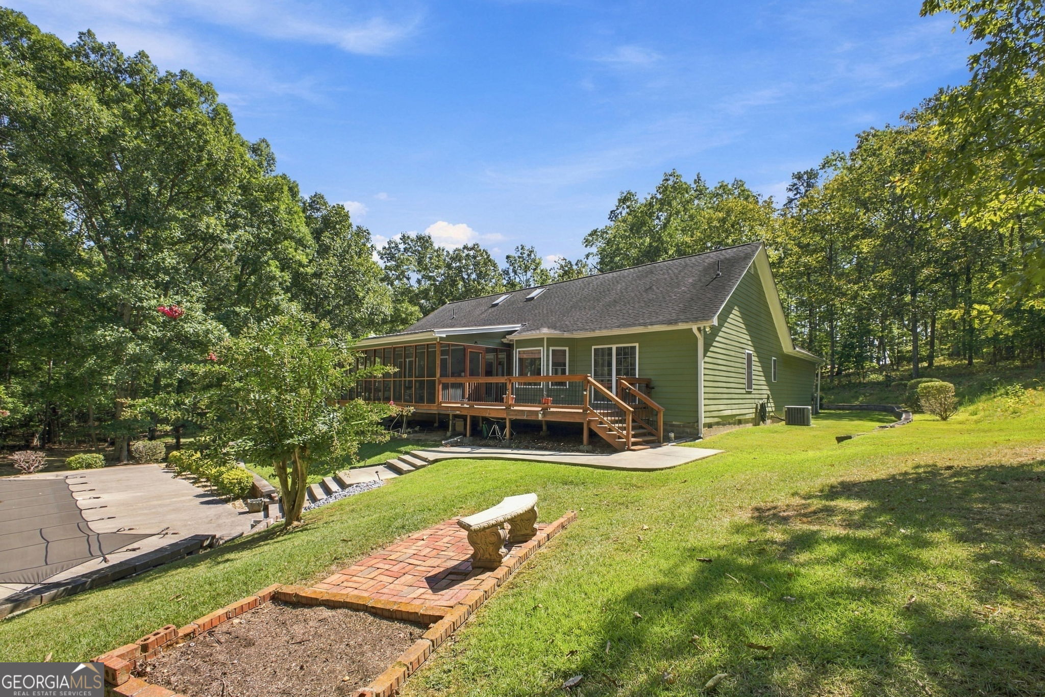 222 Stallion DR