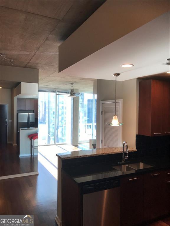 3324 Peachtree RD NE 1010