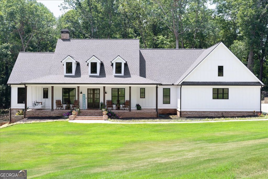 Photo of 1380 Cronic Town Road, Auburn, GA 30011 (MLS # 10695011)