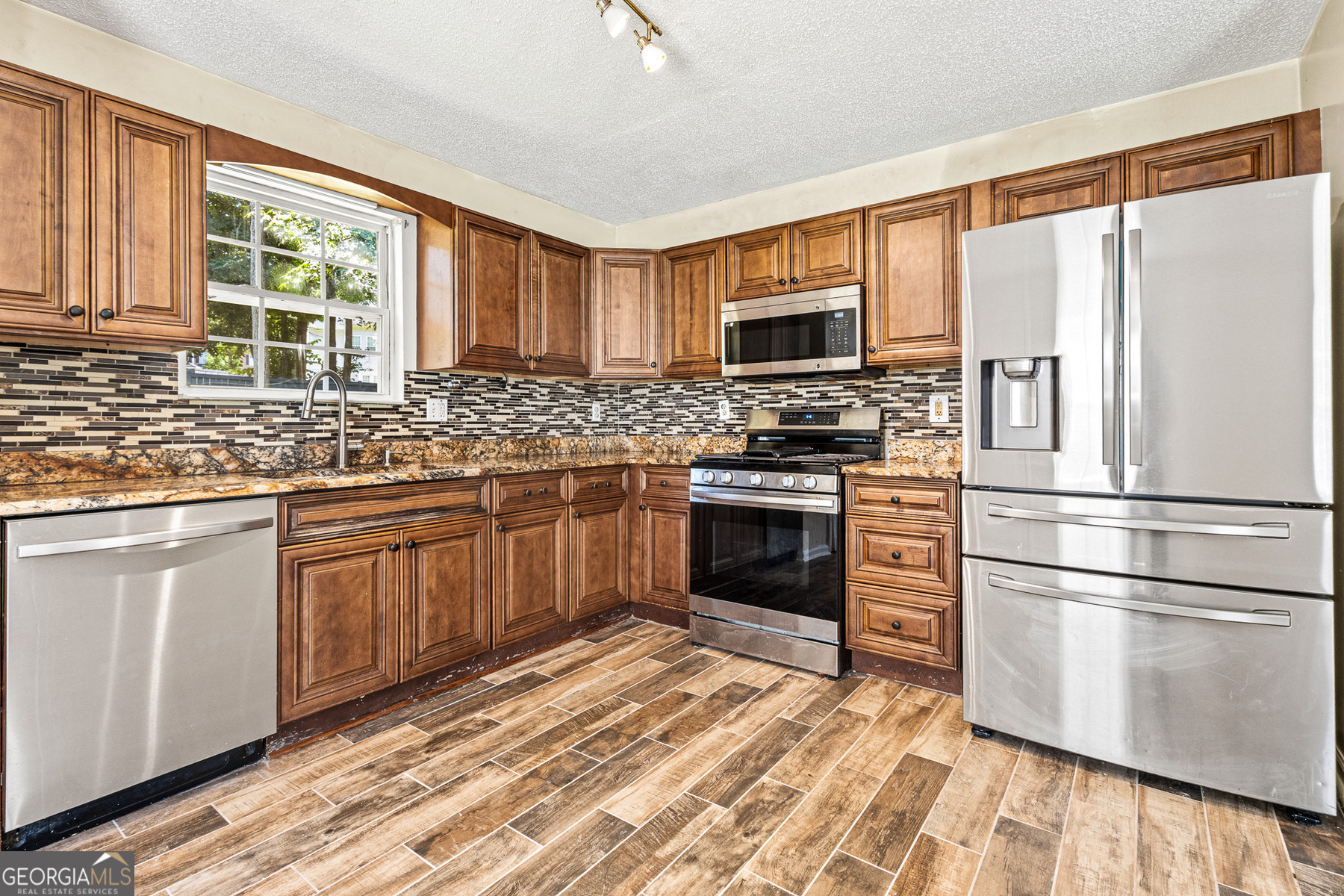 5118 Claxton Court