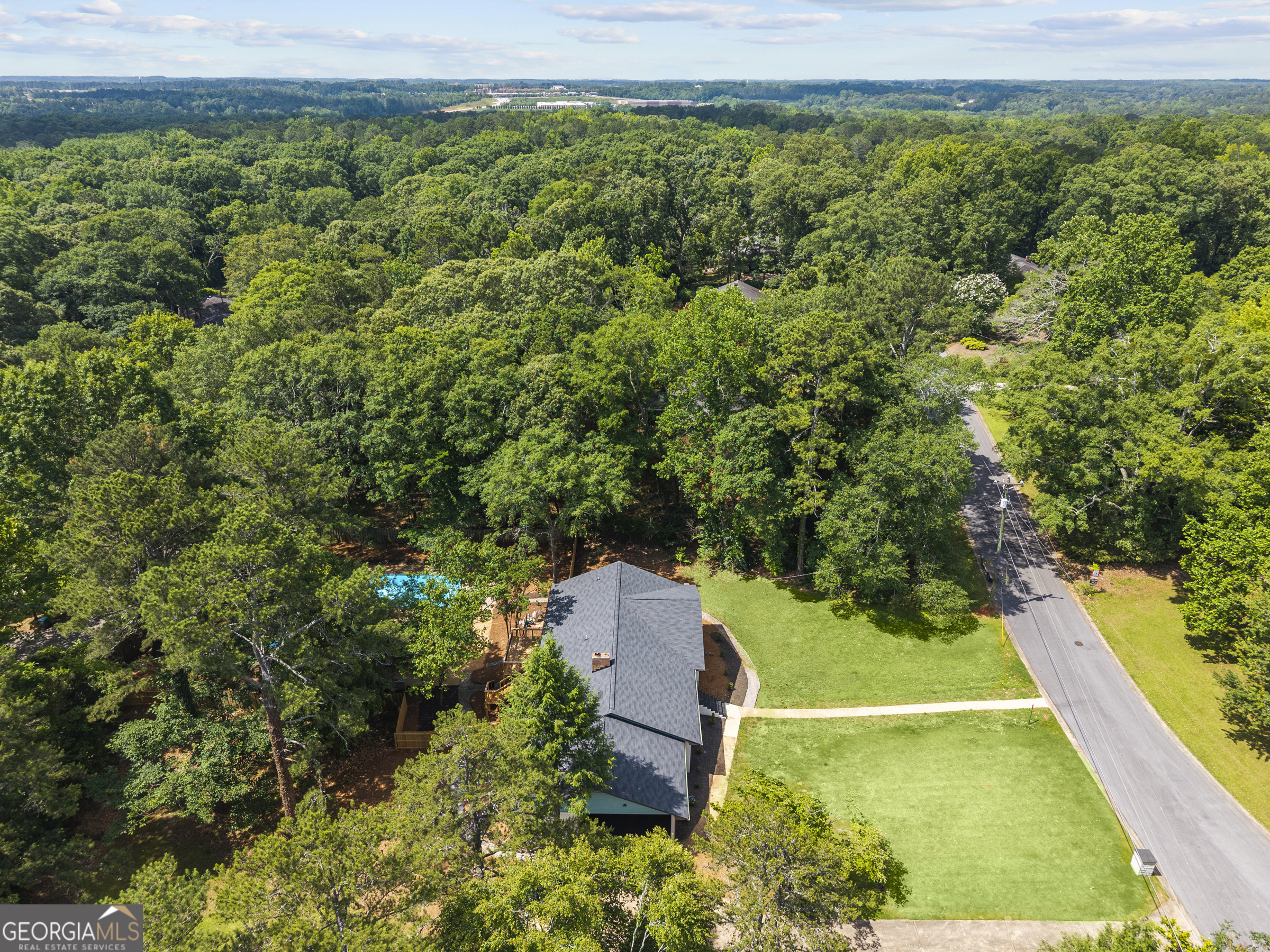 105 Highland DR