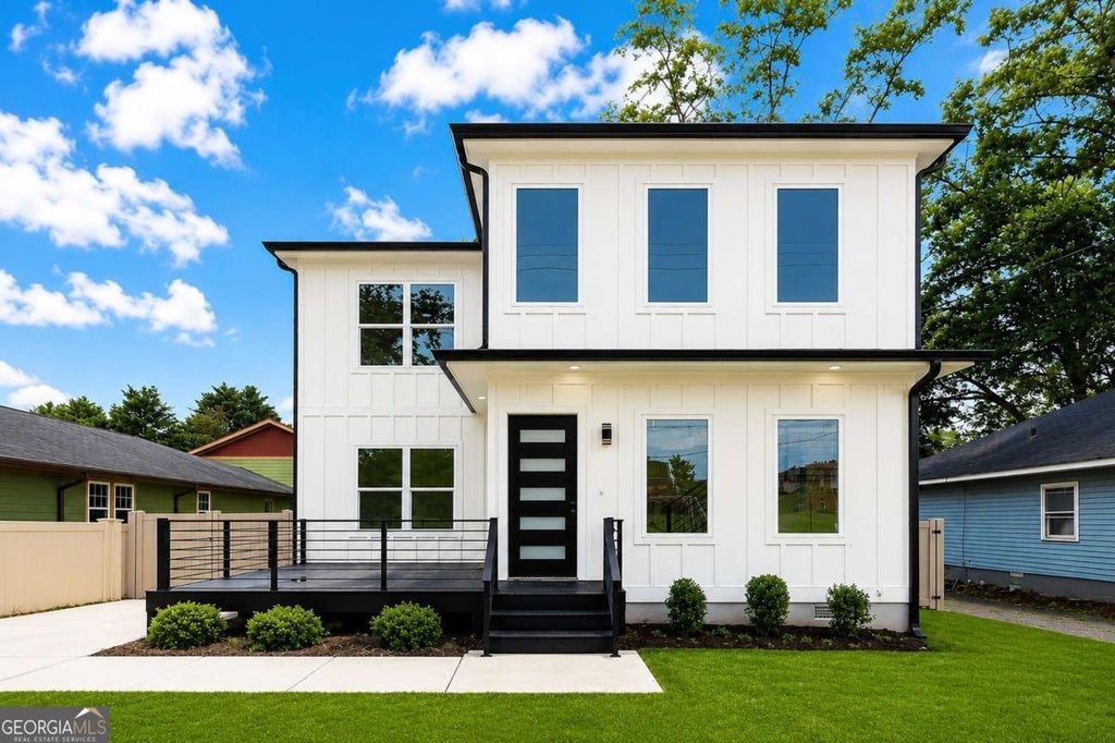 Photo of 1643 Walker Avenue, Atlanta, GA 30337 (MLS # 10805787)