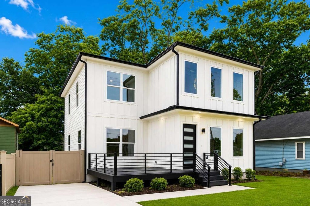Photo of 1643 Walker Avenue, Atlanta, GA 30337 (MLS # 10805787)