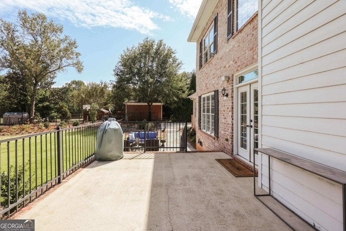 Cypress Manor - Residential