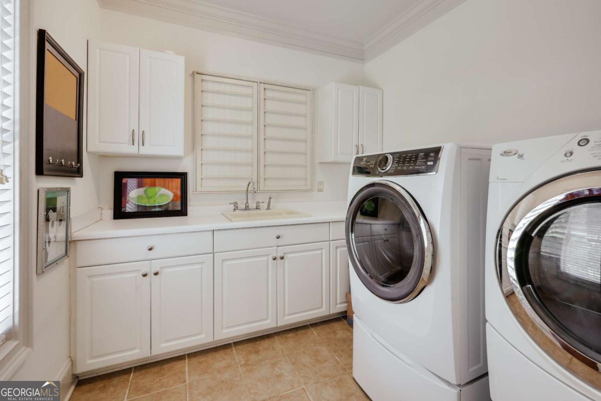 Cypress Manor - Residential