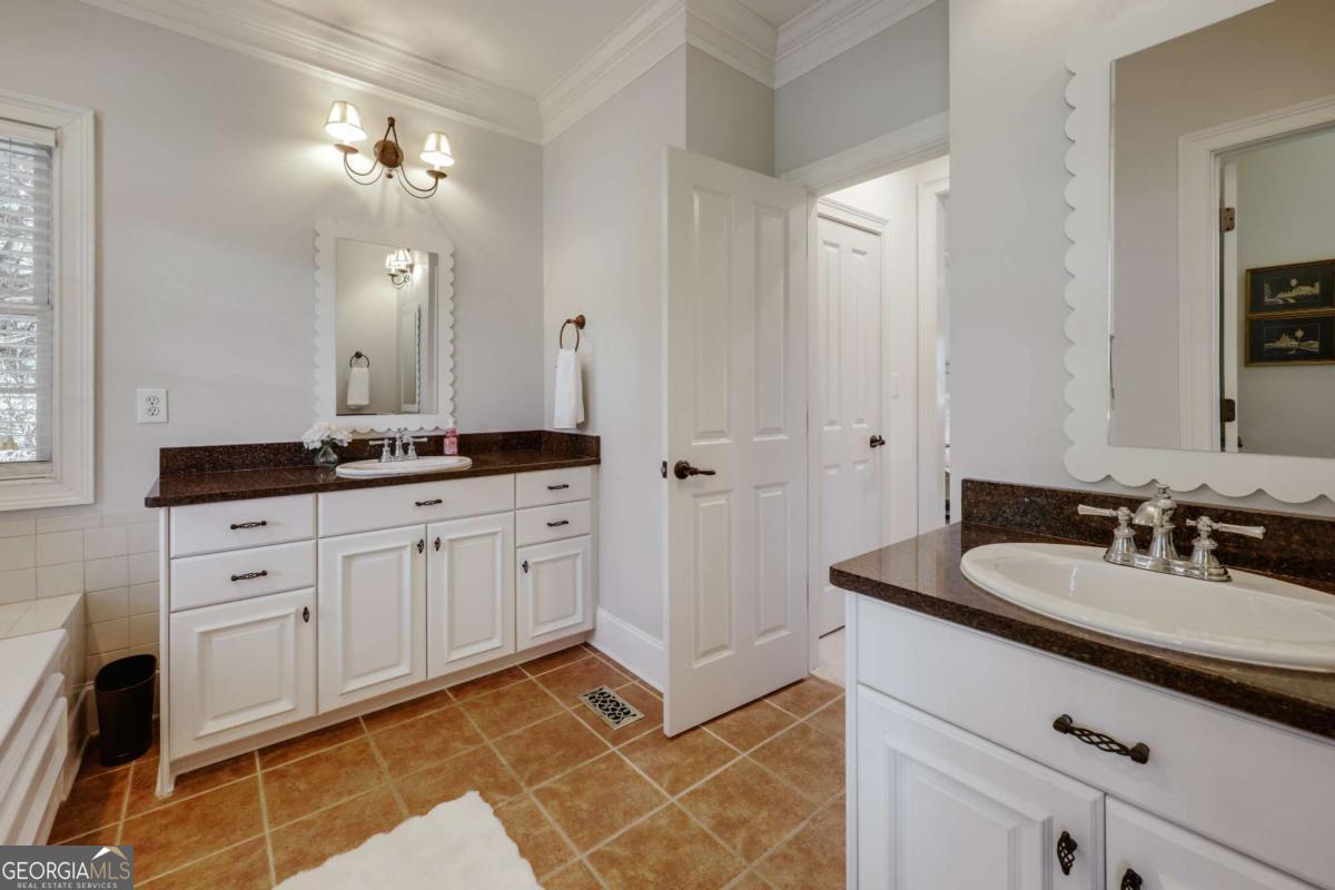 Cypress Manor - Residential