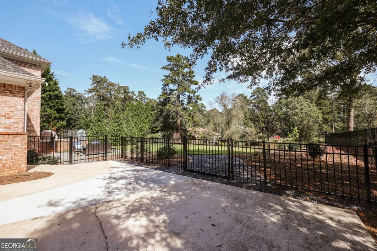 Cypress Manor - Residential