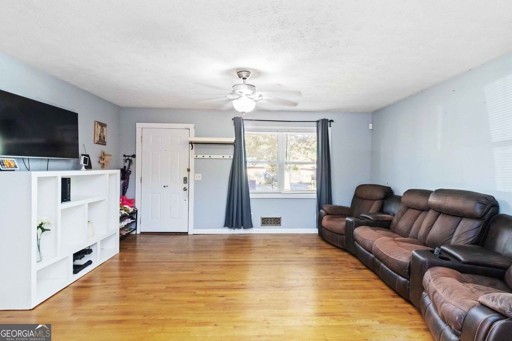 Photo of 680 2nd Avenue SW, Conyers, GA 30012 (MLS # 10673004)