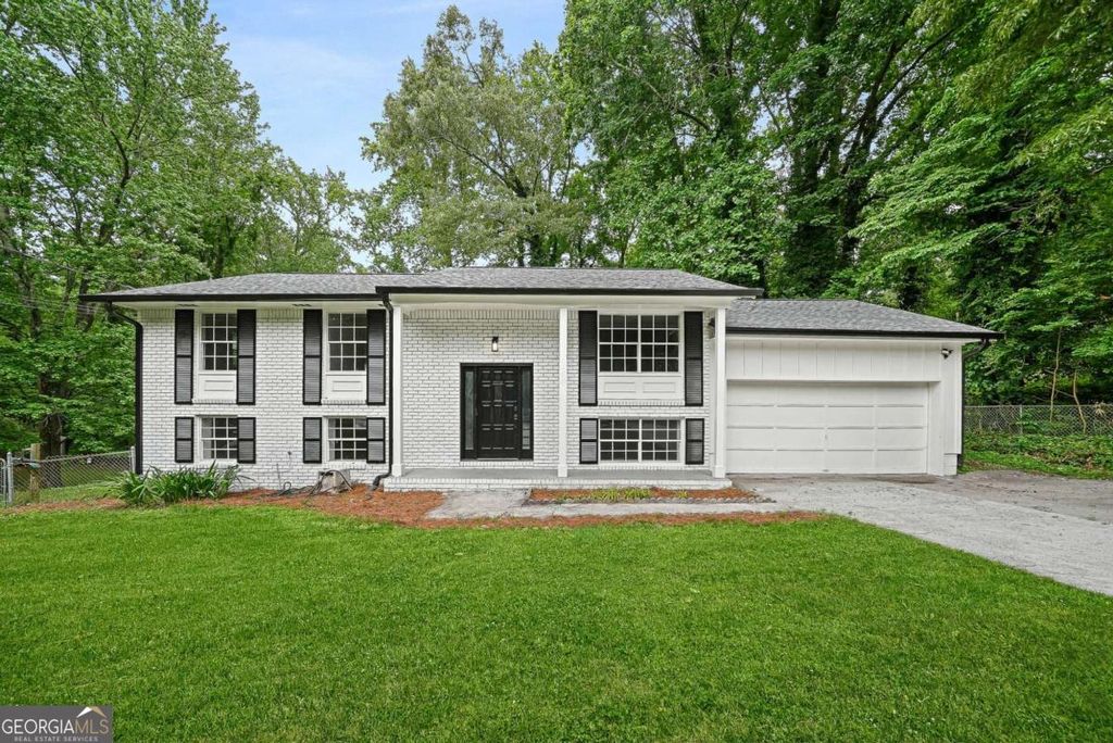 Photo of 1844 Juniper Court SW, Marietta, GA 30008 (MLS # 10760180)