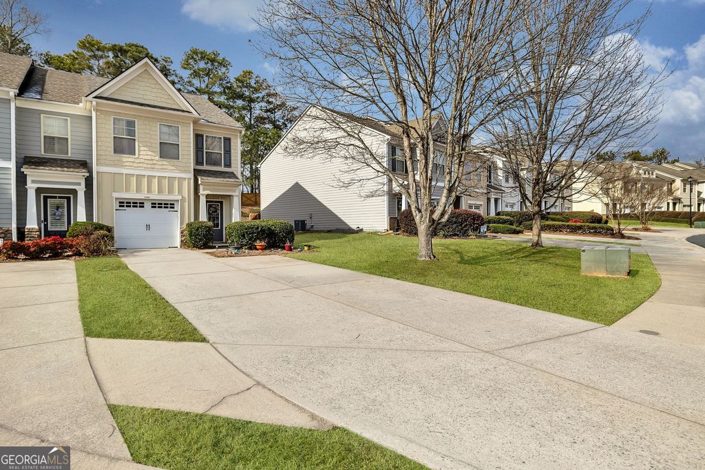 Photo of 6290 Elmshorn Way, Alpharetta, GA 30004 (MLS # 10682610)