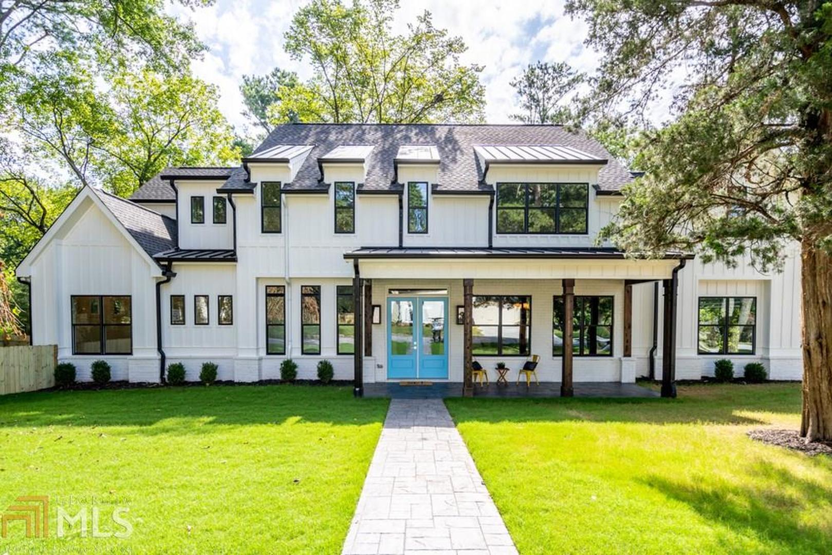 Phenomenal home in Drew Valley w/ designer details around every corner walking distance shops/restaurants on Dresden!Main level is complete w/ an open airy layout w/ an open dining/kitchen concept perfect for entertaining.The dark accent wall in the dining room is a showstopper.Chef's kitchen feats quartz countertops, large island, stainless appliances & designer light fixtures.Spacious family room w/ stunning fireplace, built-ins & double doors leading to outdoor covered patio.Master suite w/tray ceiling, beverage center, incredible spa-like bathroom & his/her closets.