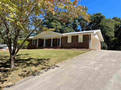 Photo of 11 Mccrary Drive SW, Rome, GA 30165 (MLS # 20075961) Photo of 11 Mccrary Drive SW, Rome, GA 30165 (MLS # 20075961)