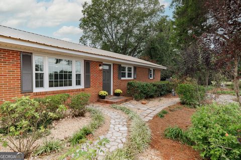 A home in Bogart