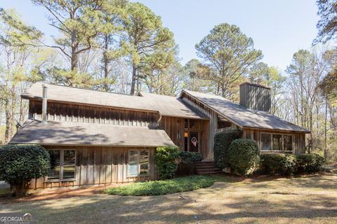 1133 Lucky Debonair DR Macon GA 31210