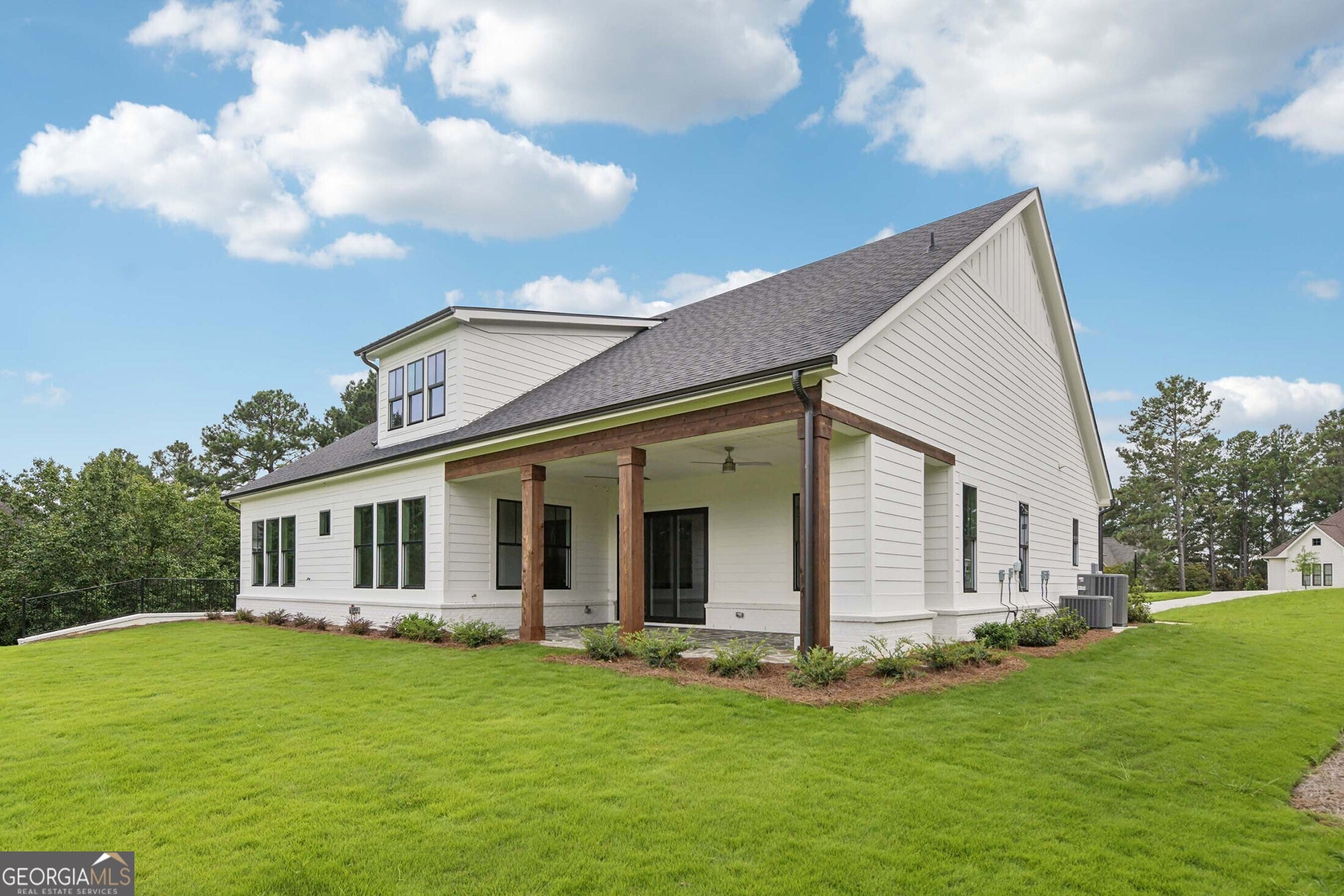 203 Eagles WAY