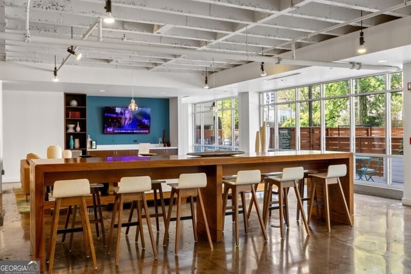 PEACHTREE LOFTS - Residential