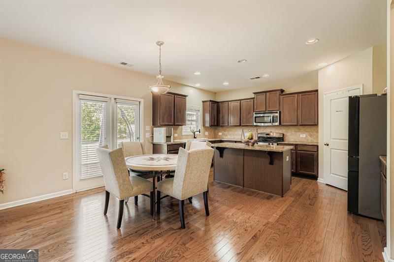 Trey Vista On The Lake - Residential