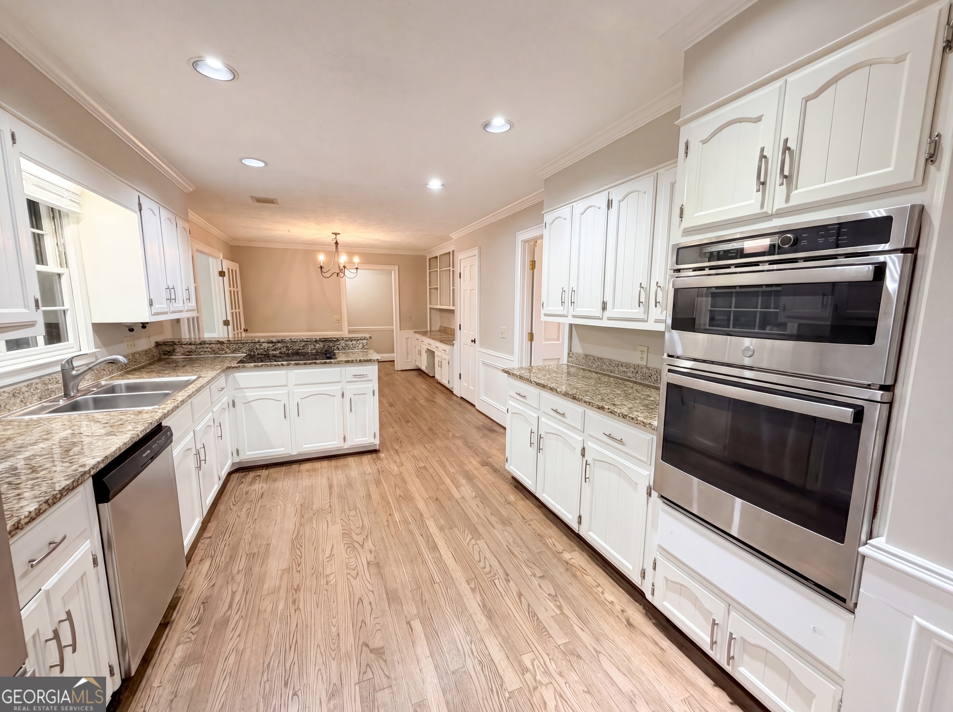 2360 Kimbrough CT