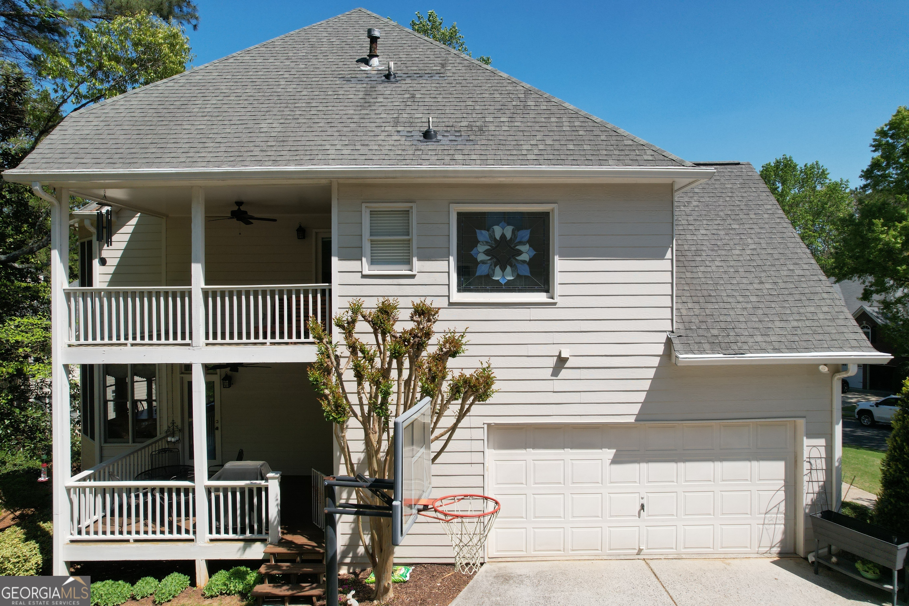 810 River Cove DR