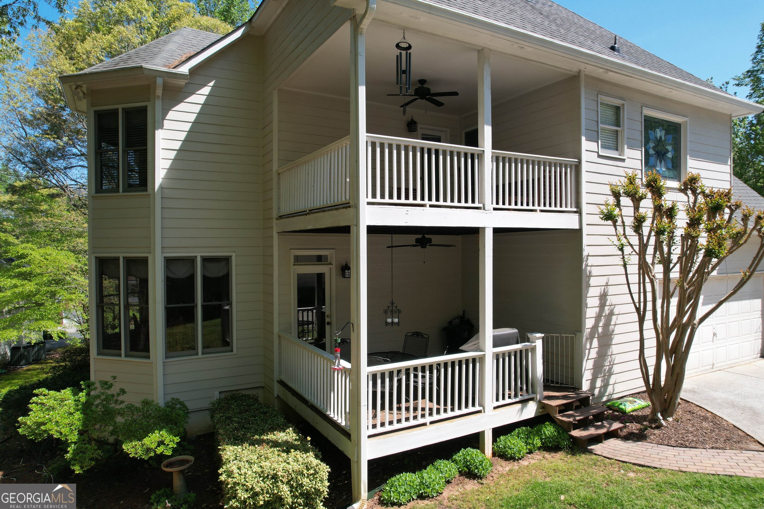810 River Cove DR