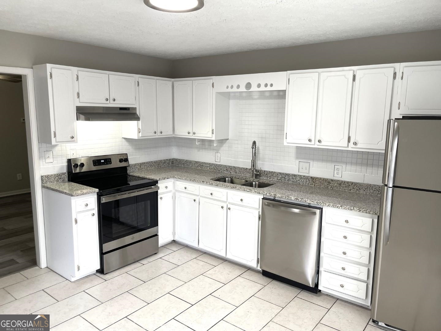 859 Park PL A