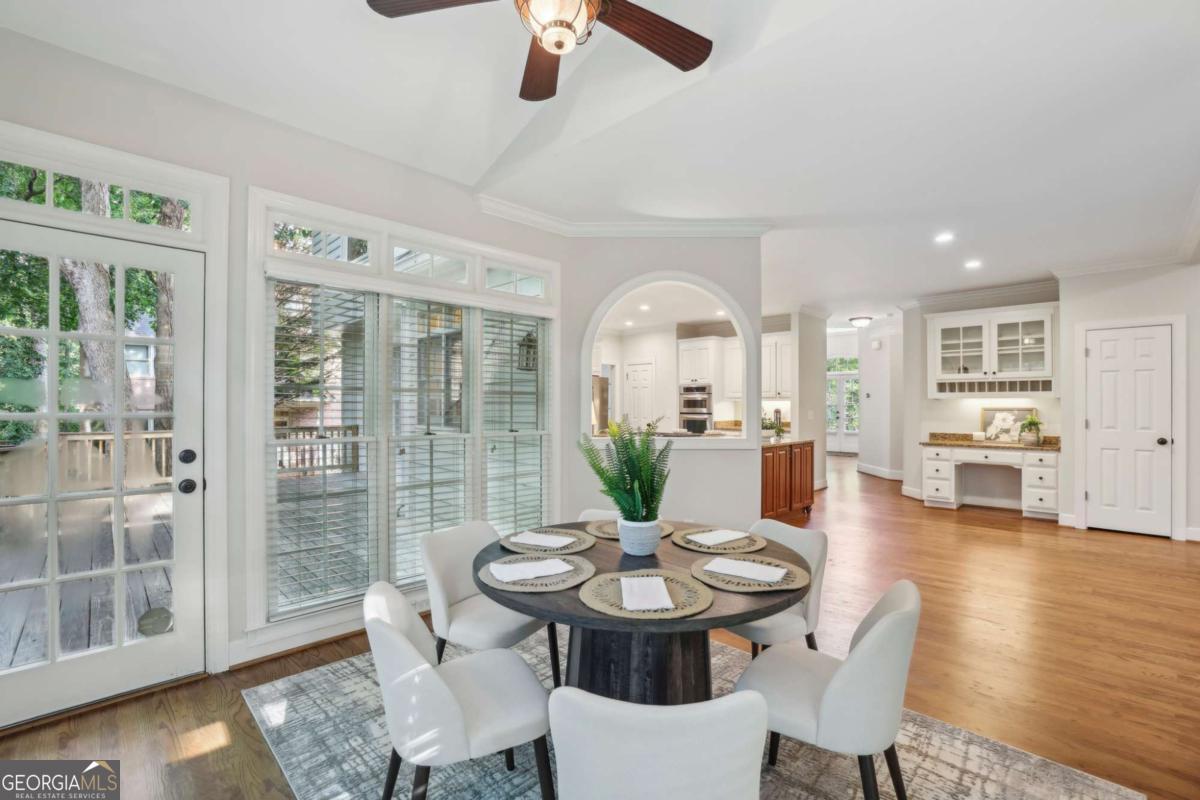 12035 S Magnolia CIR