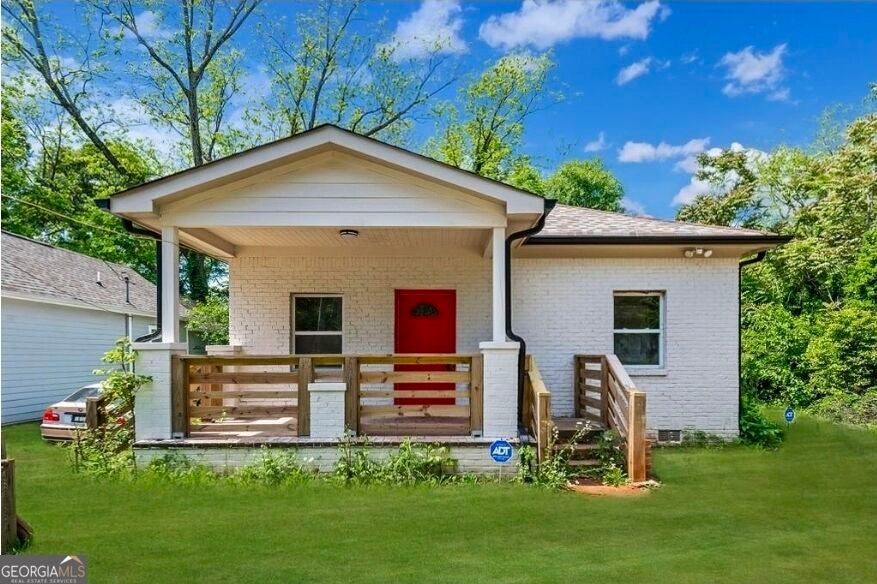 Photo of 141 McDonough Boulevard SE, Atlanta, GA 30315 (MLS # 10852920)