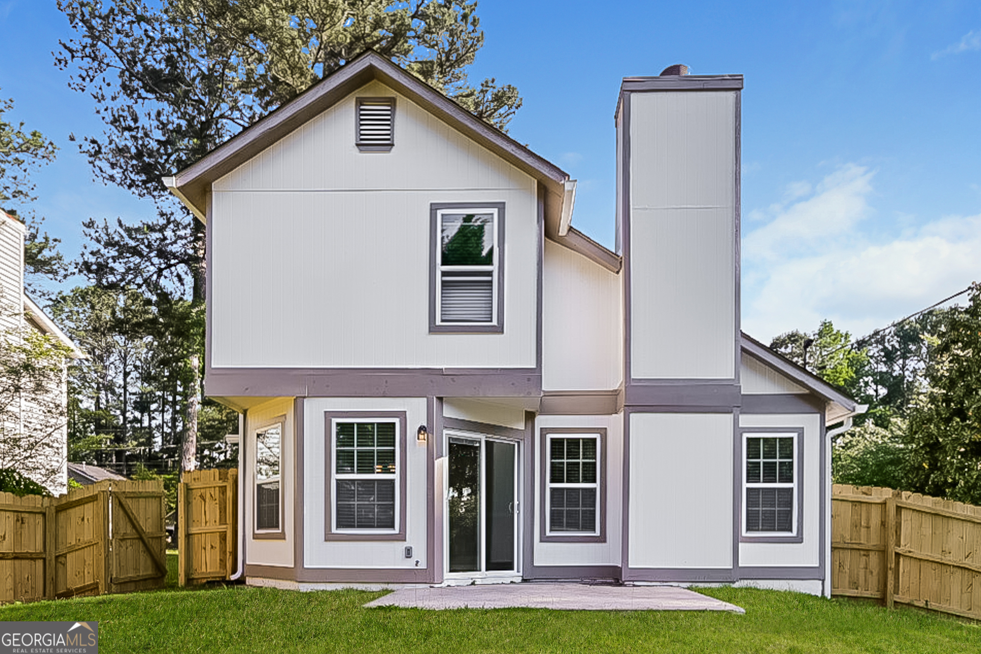 BRANDON HILL - Residential Lease