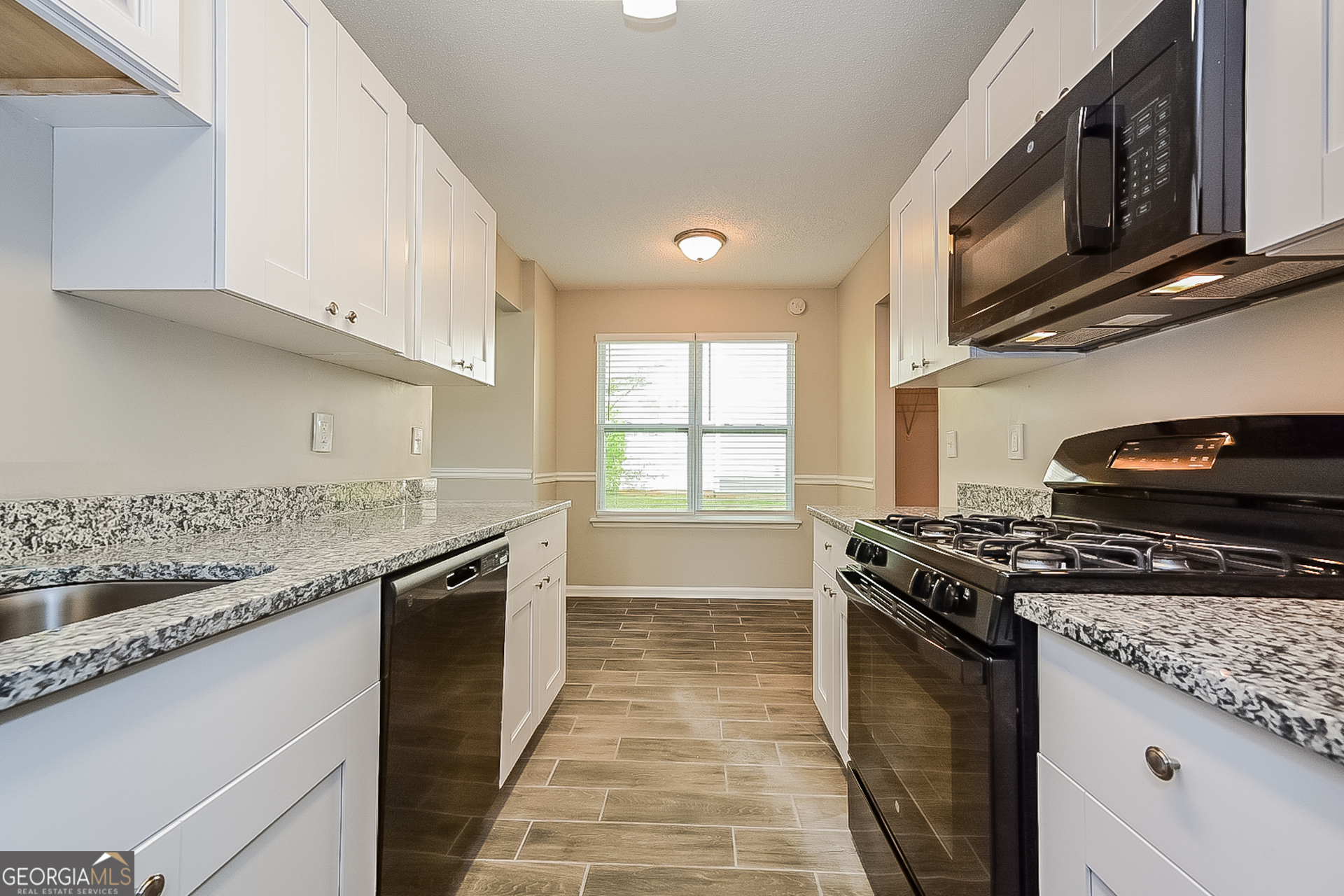 BRANDON HILL - Residential Lease