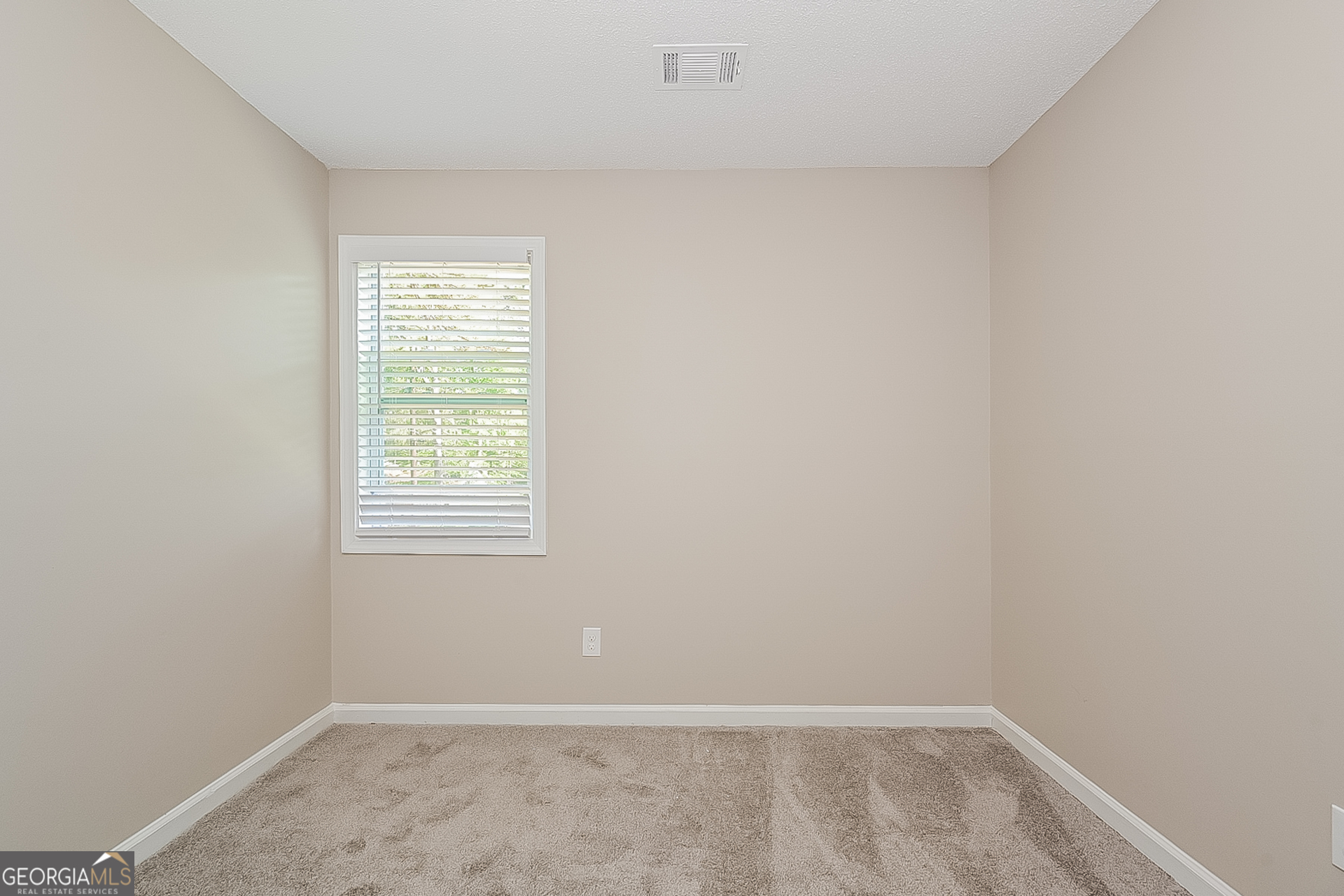 BRANDON HILL - Residential Lease