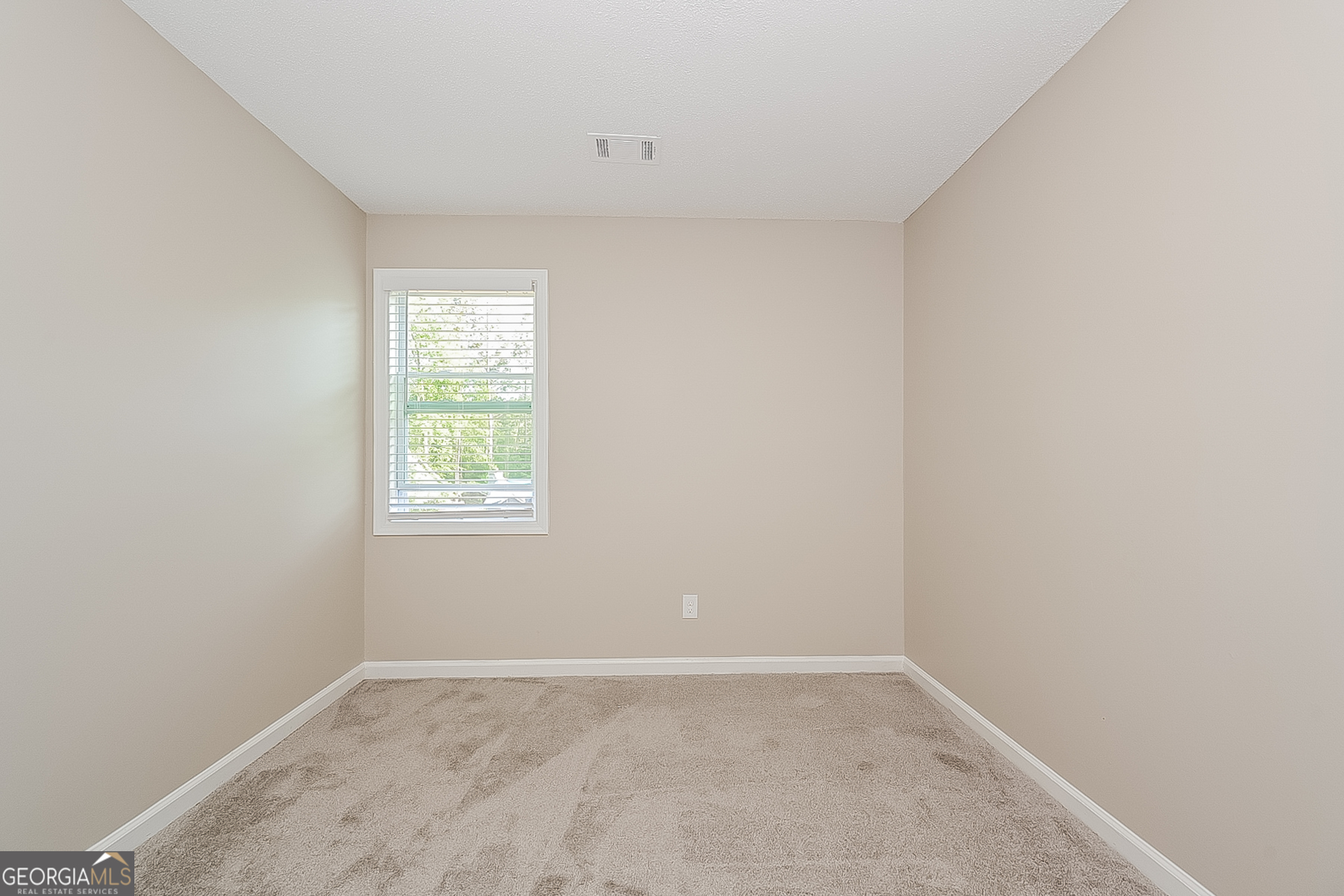 BRANDON HILL - Residential Lease