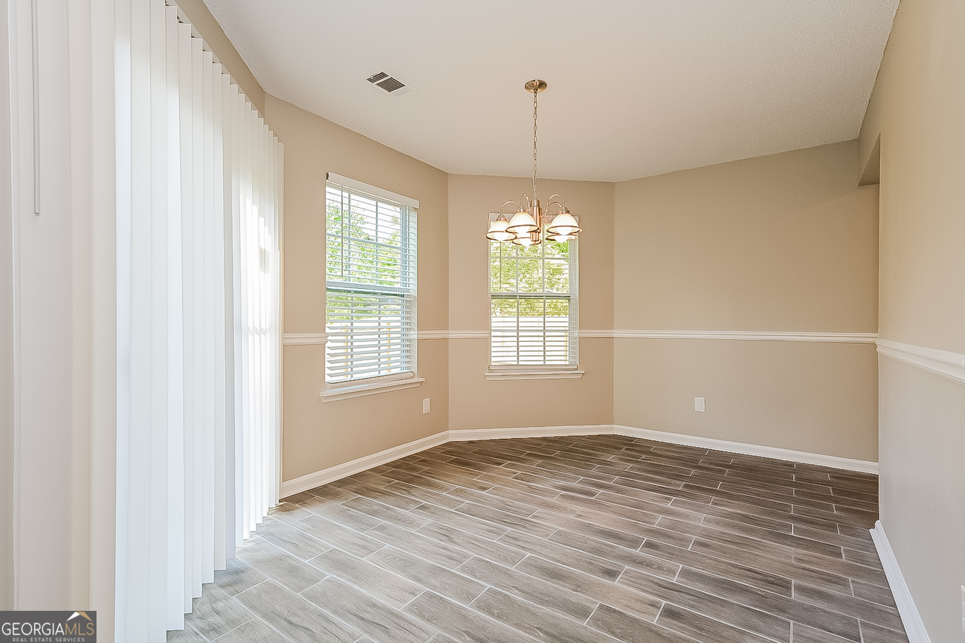 BRANDON HILL - Residential Lease