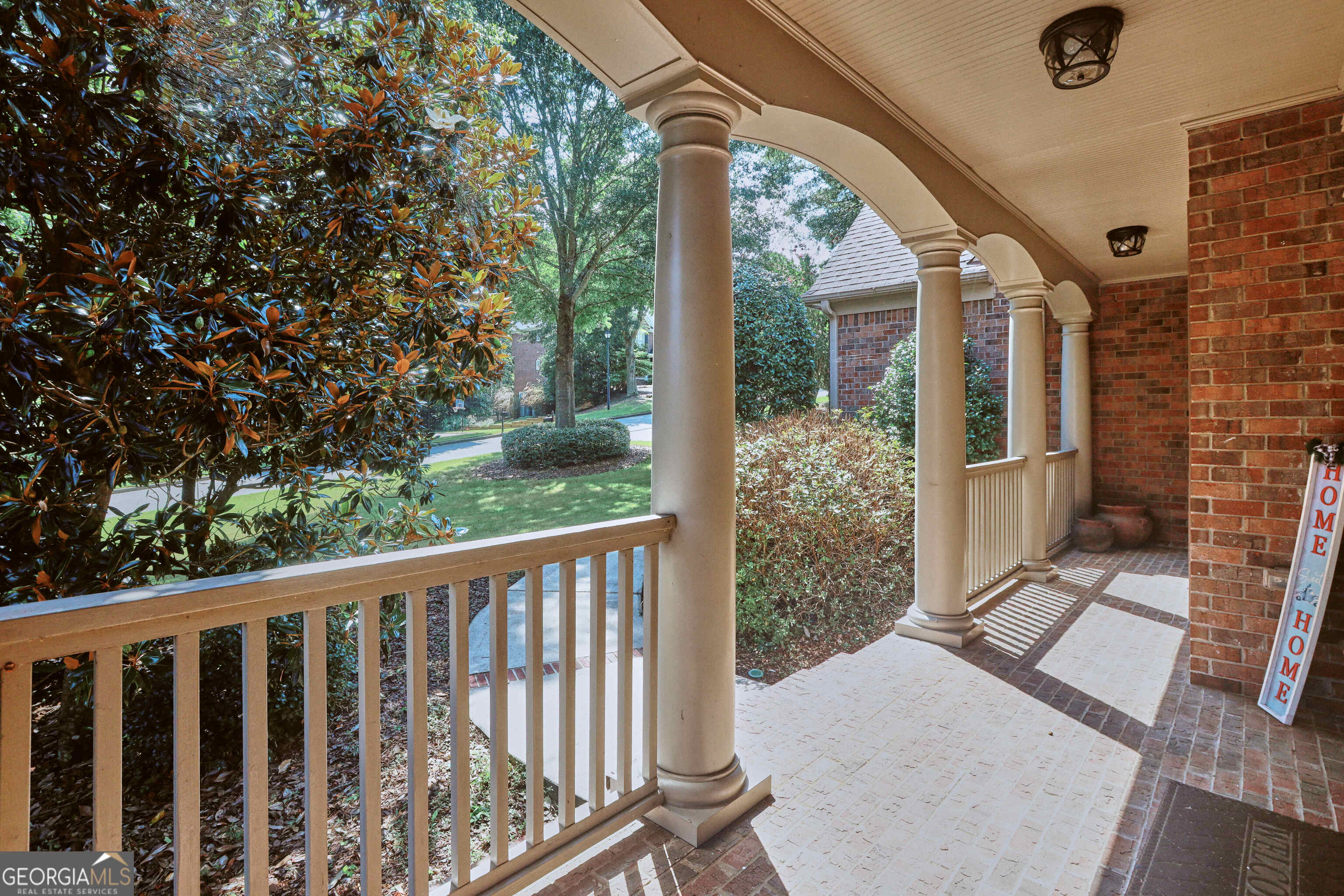 195 Woodcliff CT