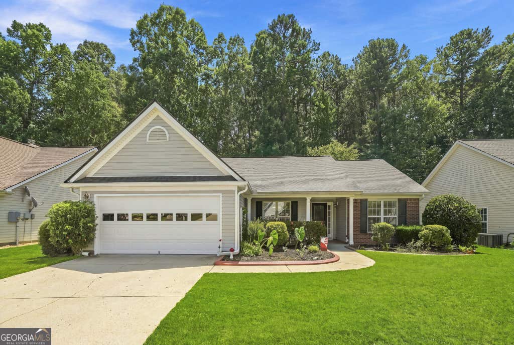 Photo of 3319 Mcever Park Circle, Acworth, GA 30101 (MLS # 10832717)