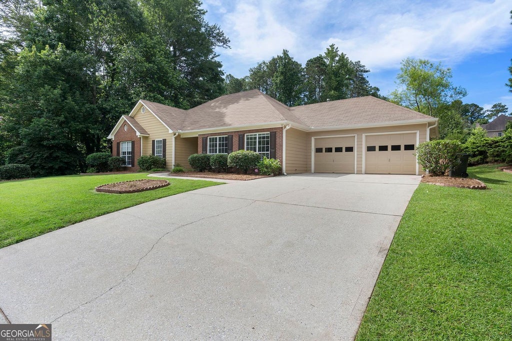 Photo of 6375 Seymour Place NW, Acworth, GA 30101 (MLS # 10794484)