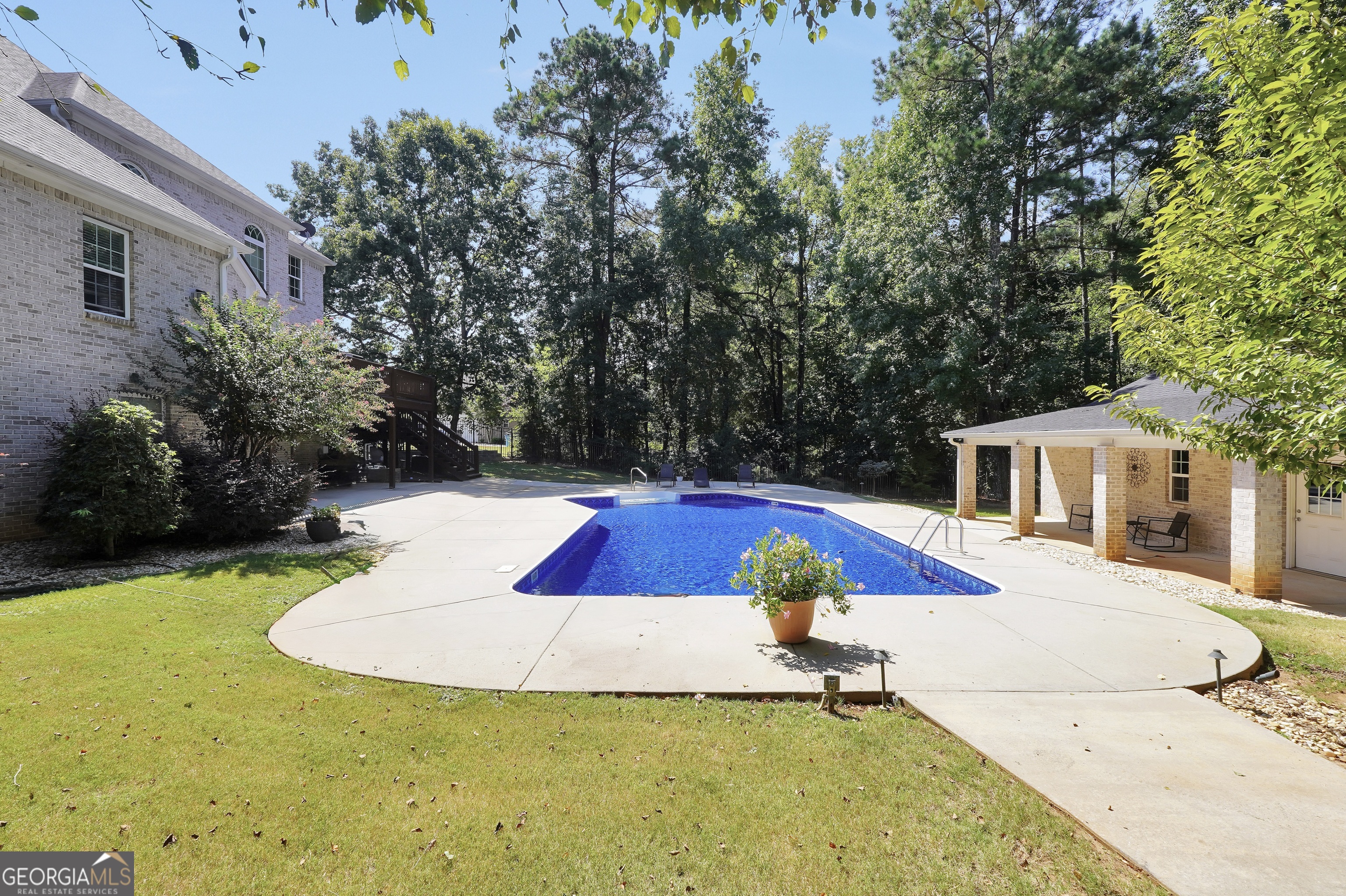 Laurels - Residential