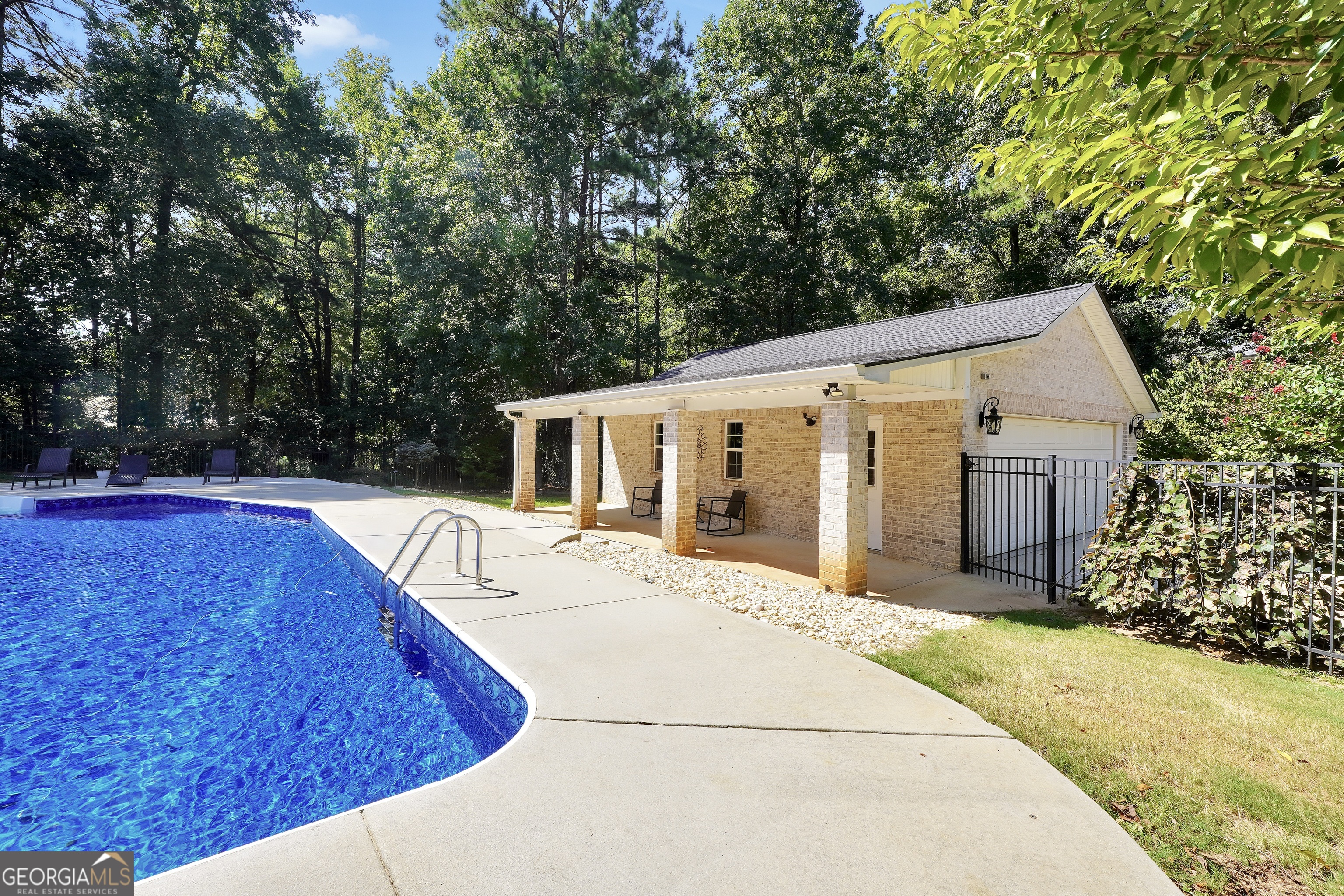Laurels - Residential