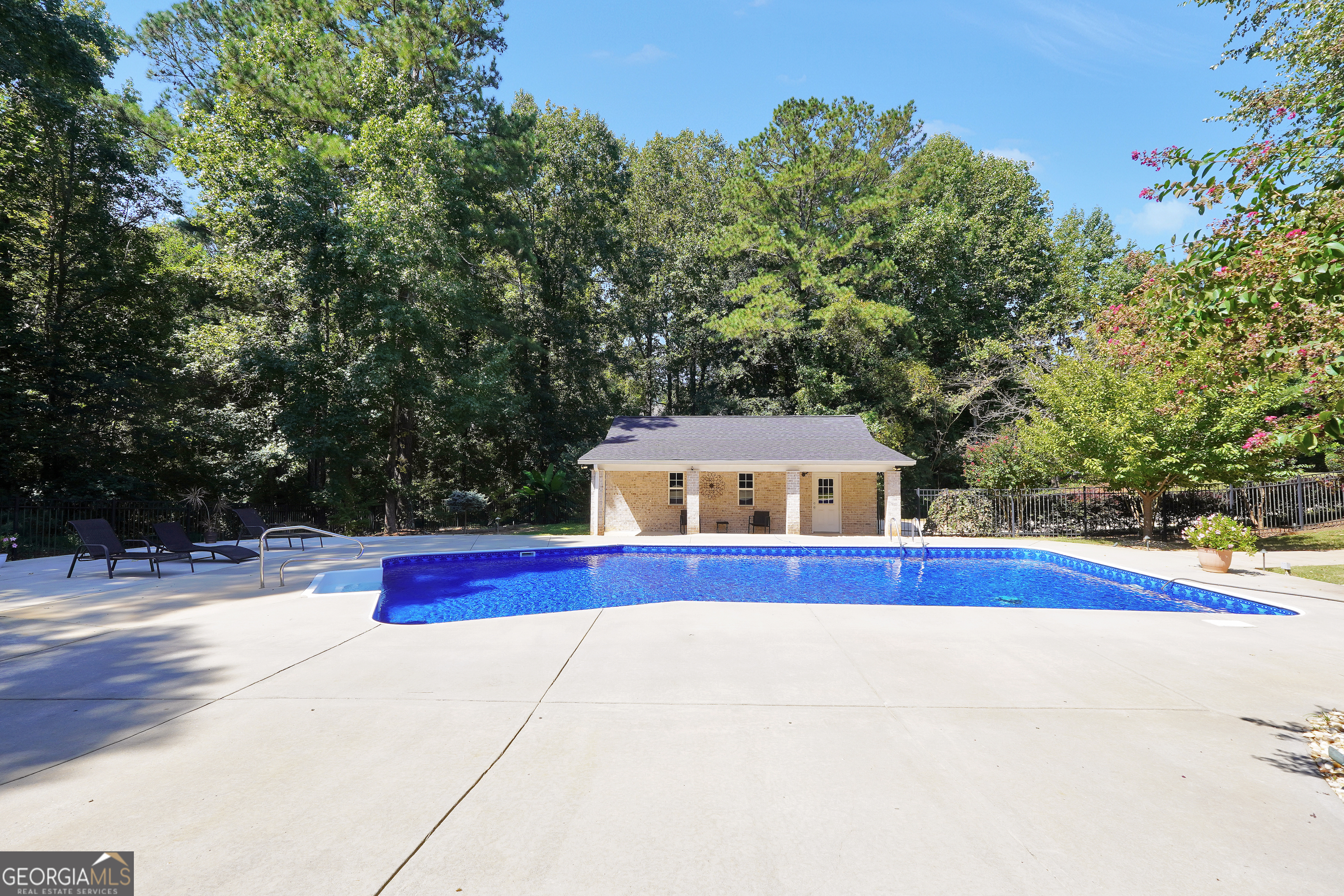 Laurels - Residential