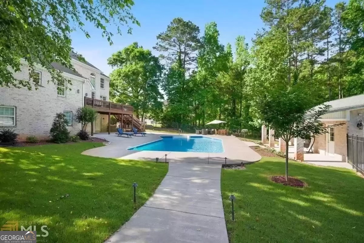 Laurels - Residential