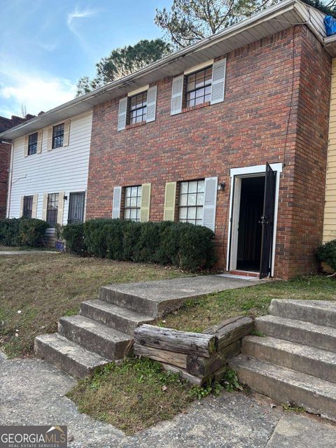 Photo of 6354 Shannon Parkway #30E, Union City, GA 30291 (MLS # 10657387)
