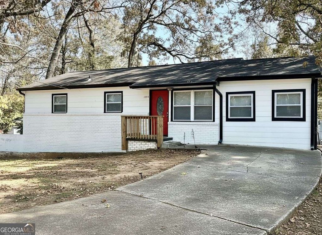 Photo of 1995 Oak Court, Austell, GA 30168 (MLS # 10663842)