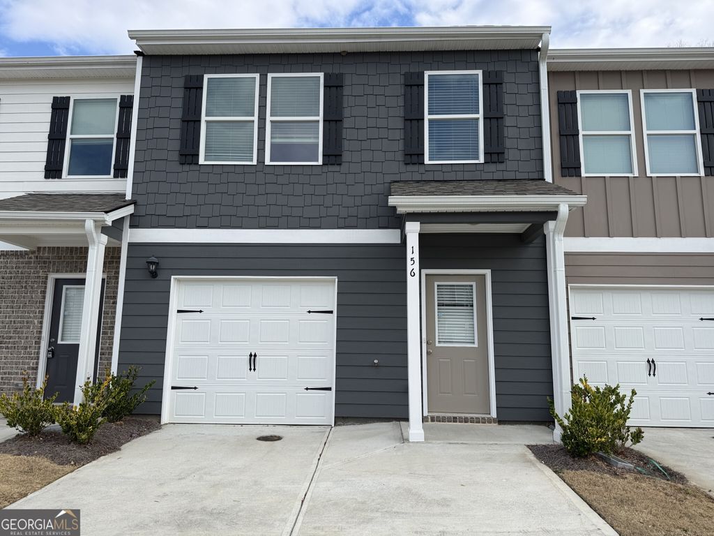 Photo of 156 Village Green Drive, Adairsville, GA 30103 (MLS # 10661025)