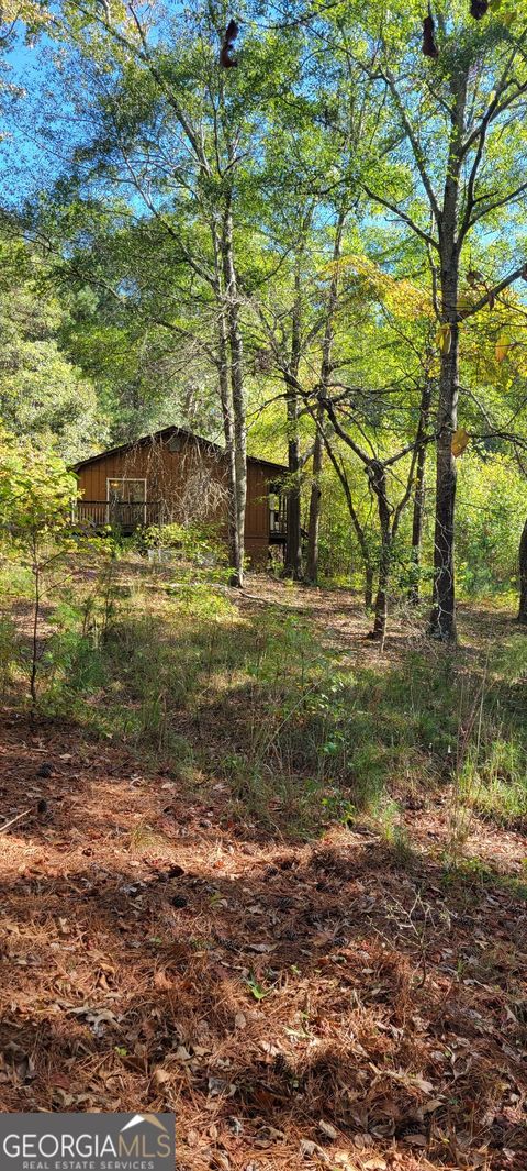 A home in Dacula