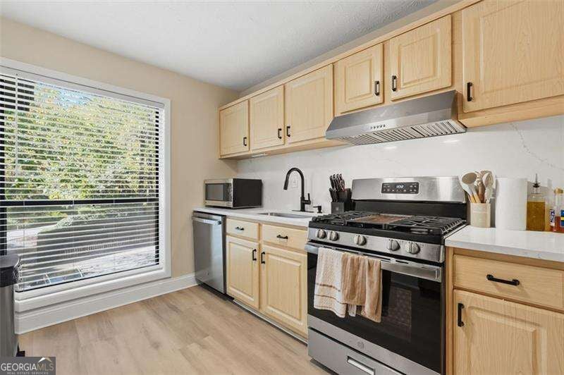 109 Cumberland CT SE