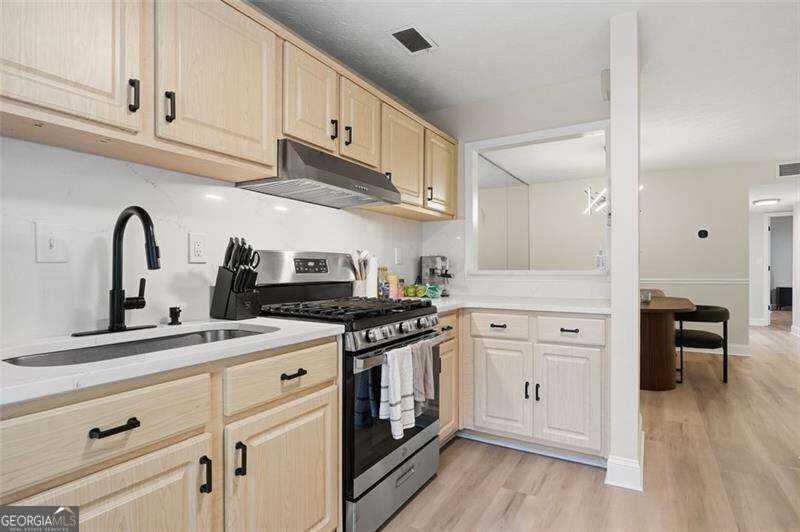 109 Cumberland CT SE