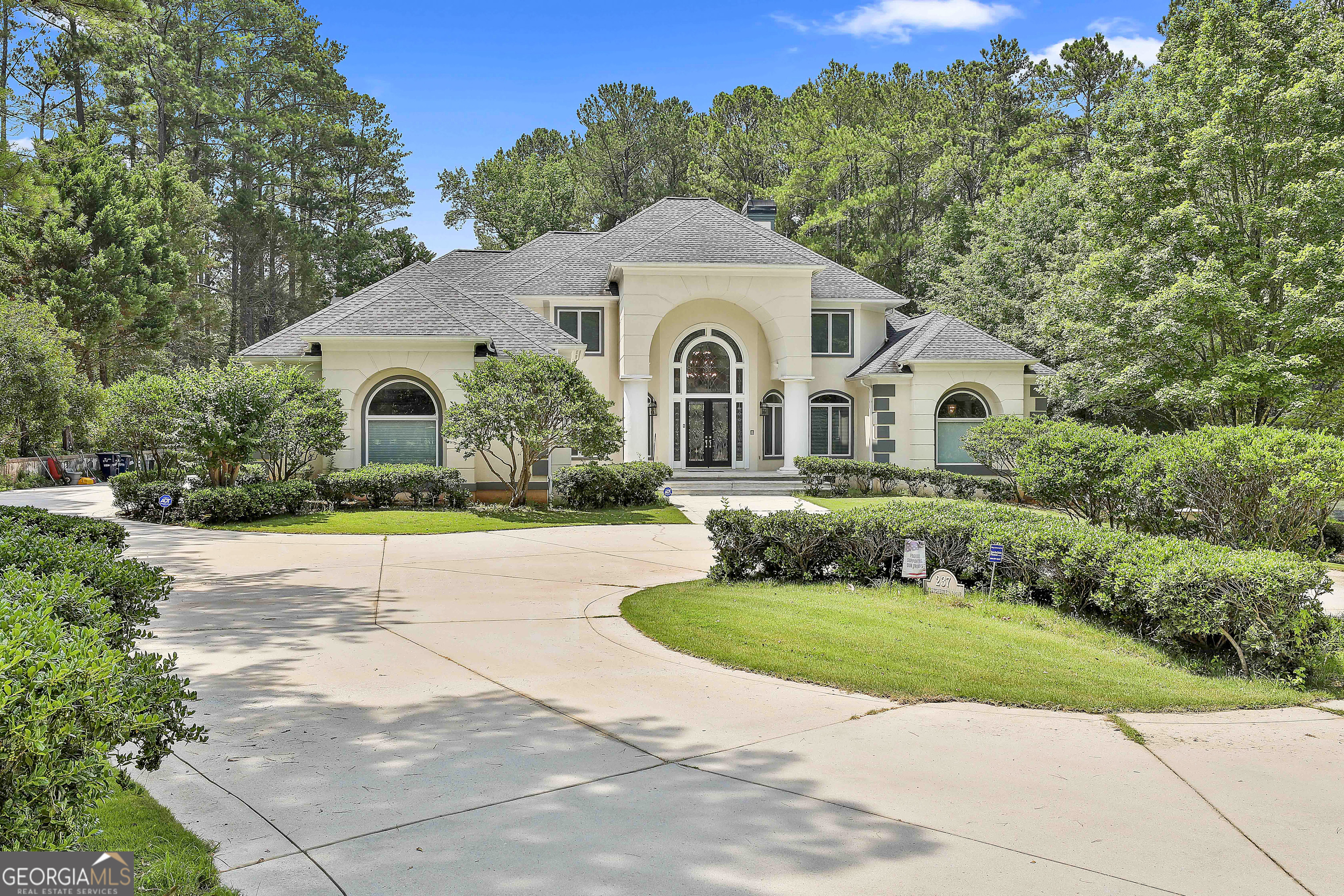 237 Westchester DR