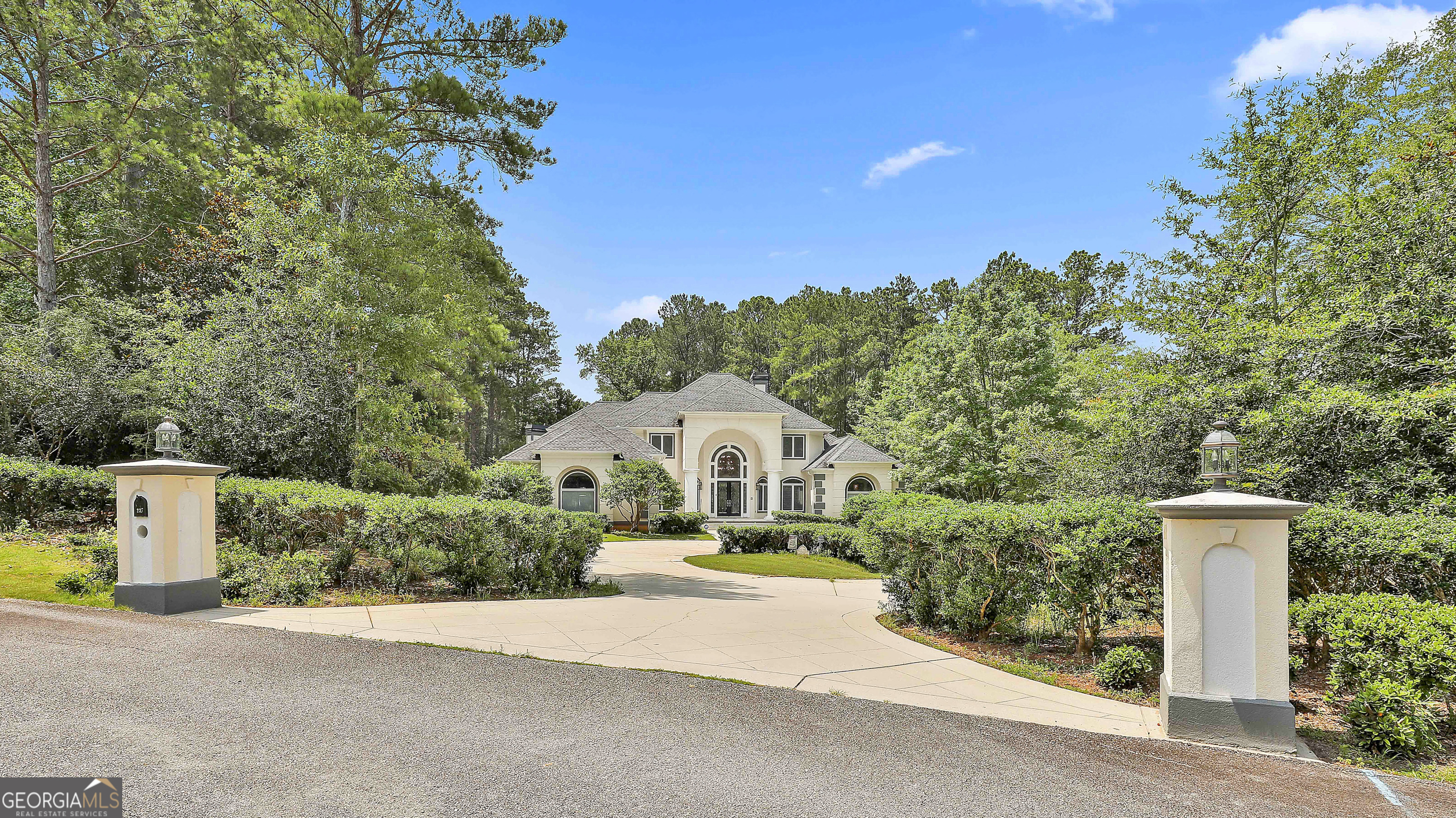 237 Westchester DR