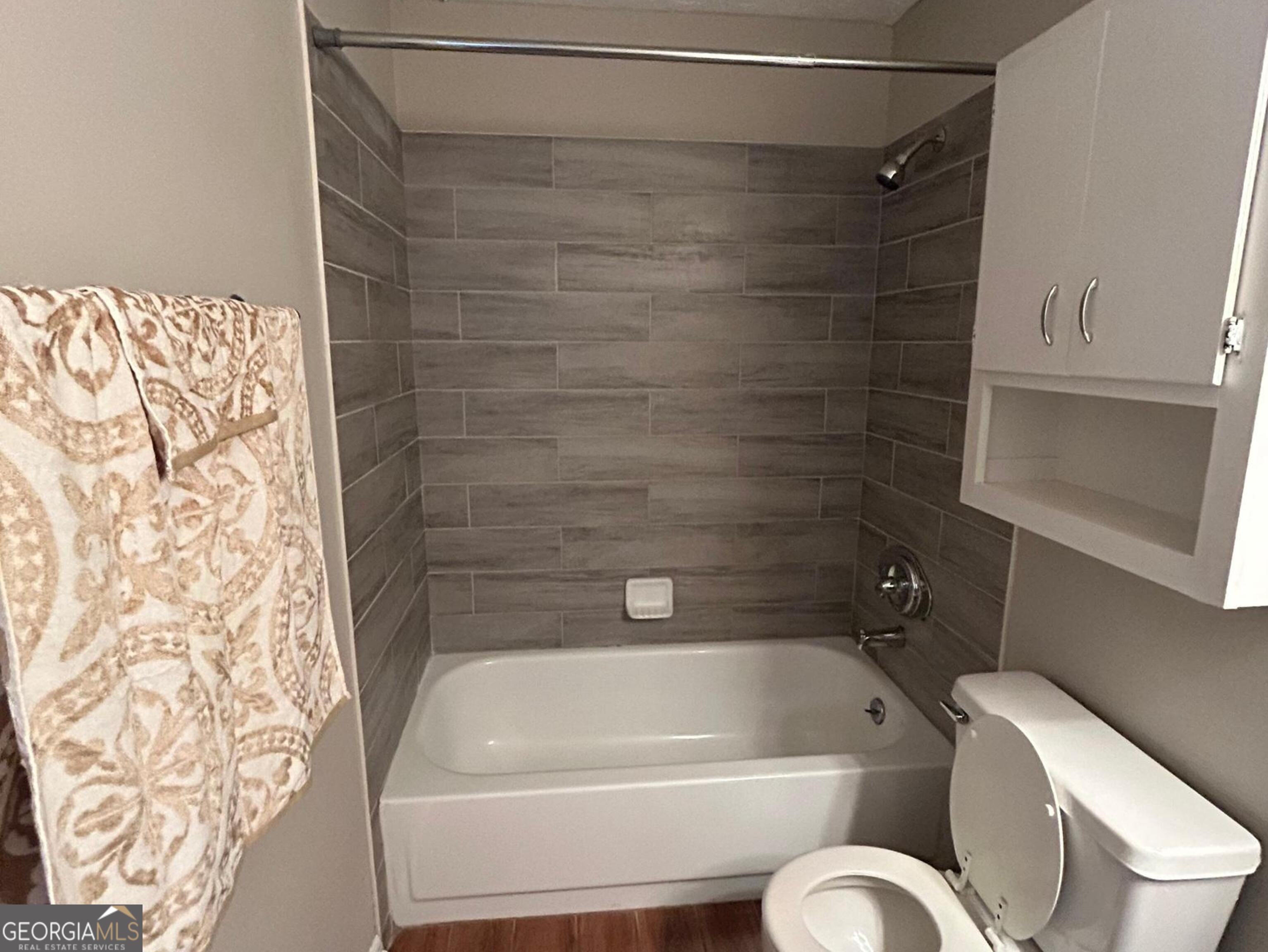 Turtle Summit - Residential Lease
