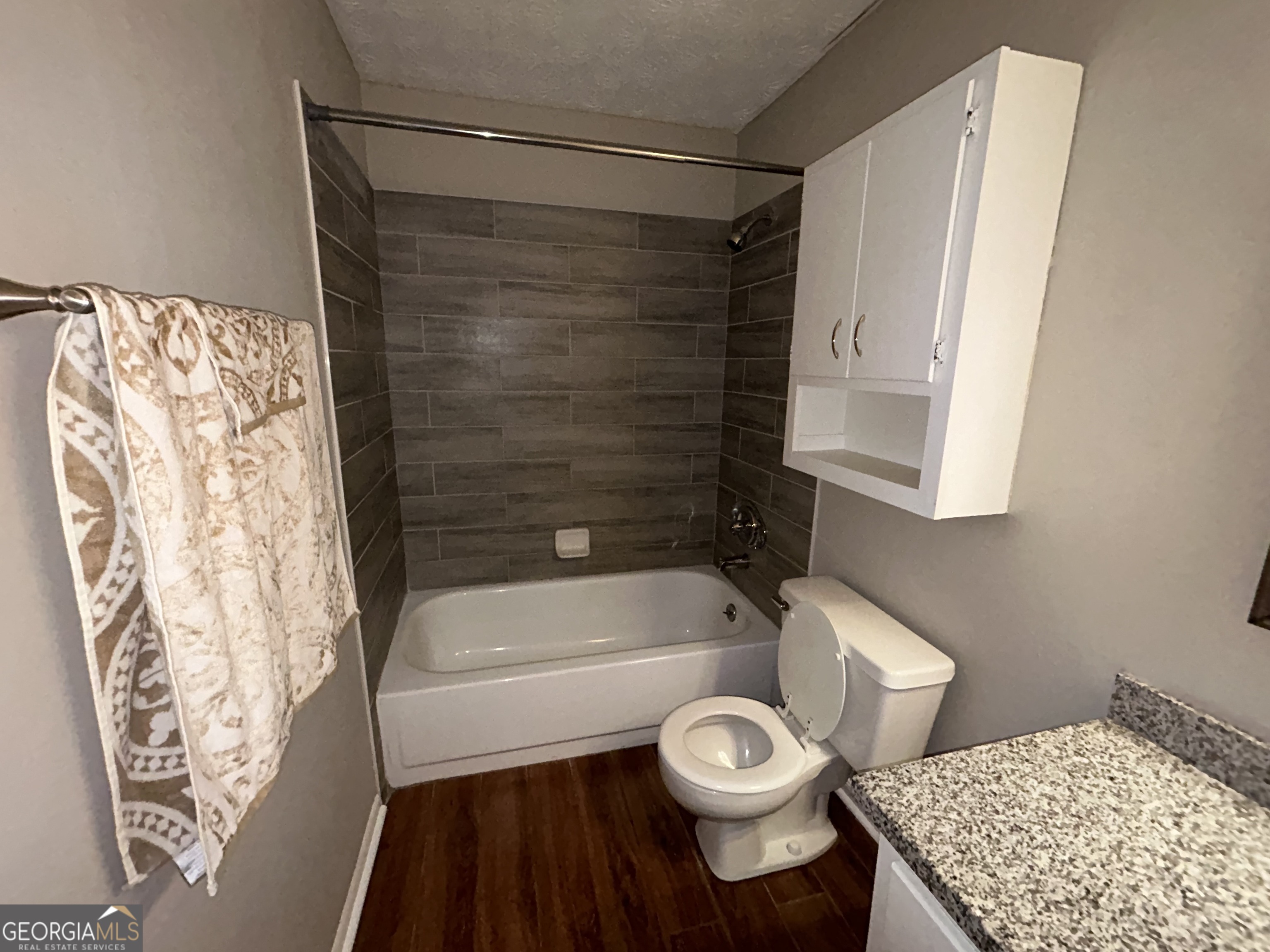 Turtle Summit - Residential Lease