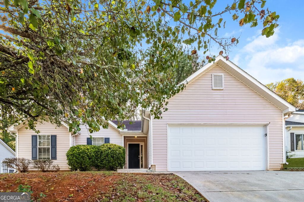 Photo of 702 Shoal Circle SE, Lawrenceville, GA 30046 (MLS # 10757103)